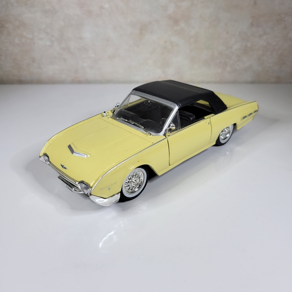 1962 Ford Thunderbird Sport